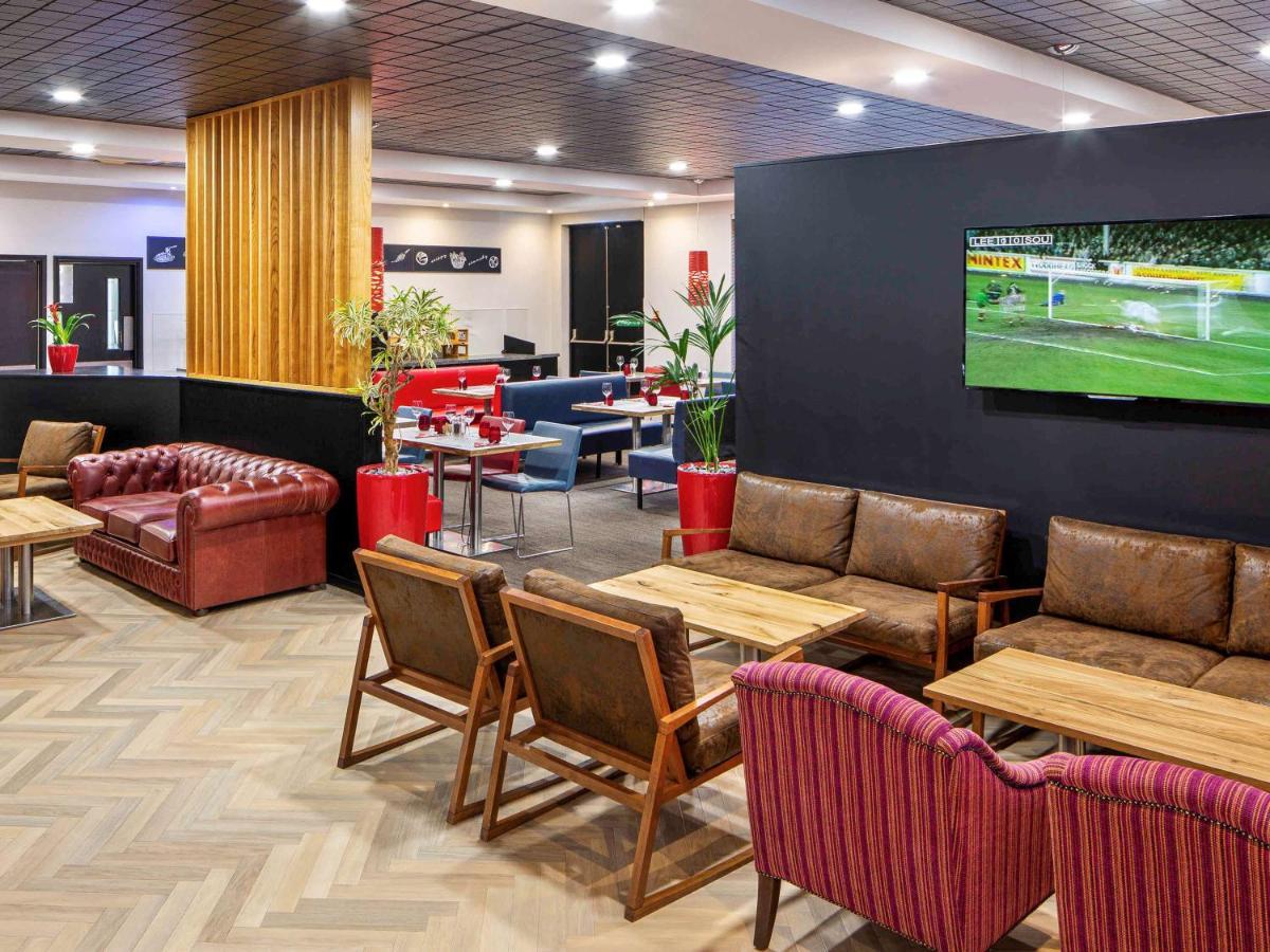 Отель Ibis Rugby East Крик Экстерьер фото