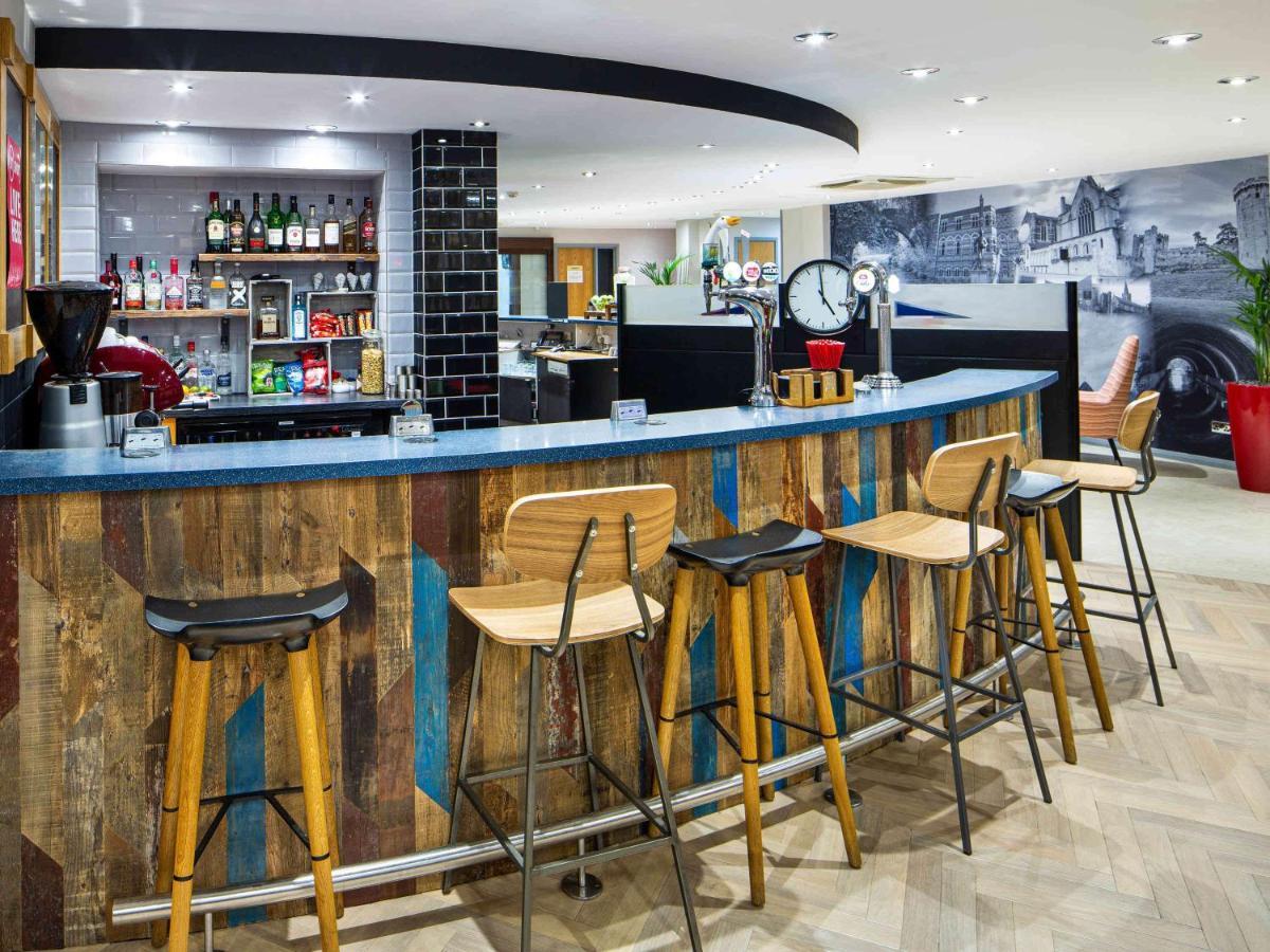 Отель Ibis Rugby East Крик Экстерьер фото