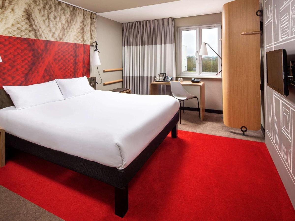 Отель Ibis Rugby East Крик Экстерьер фото