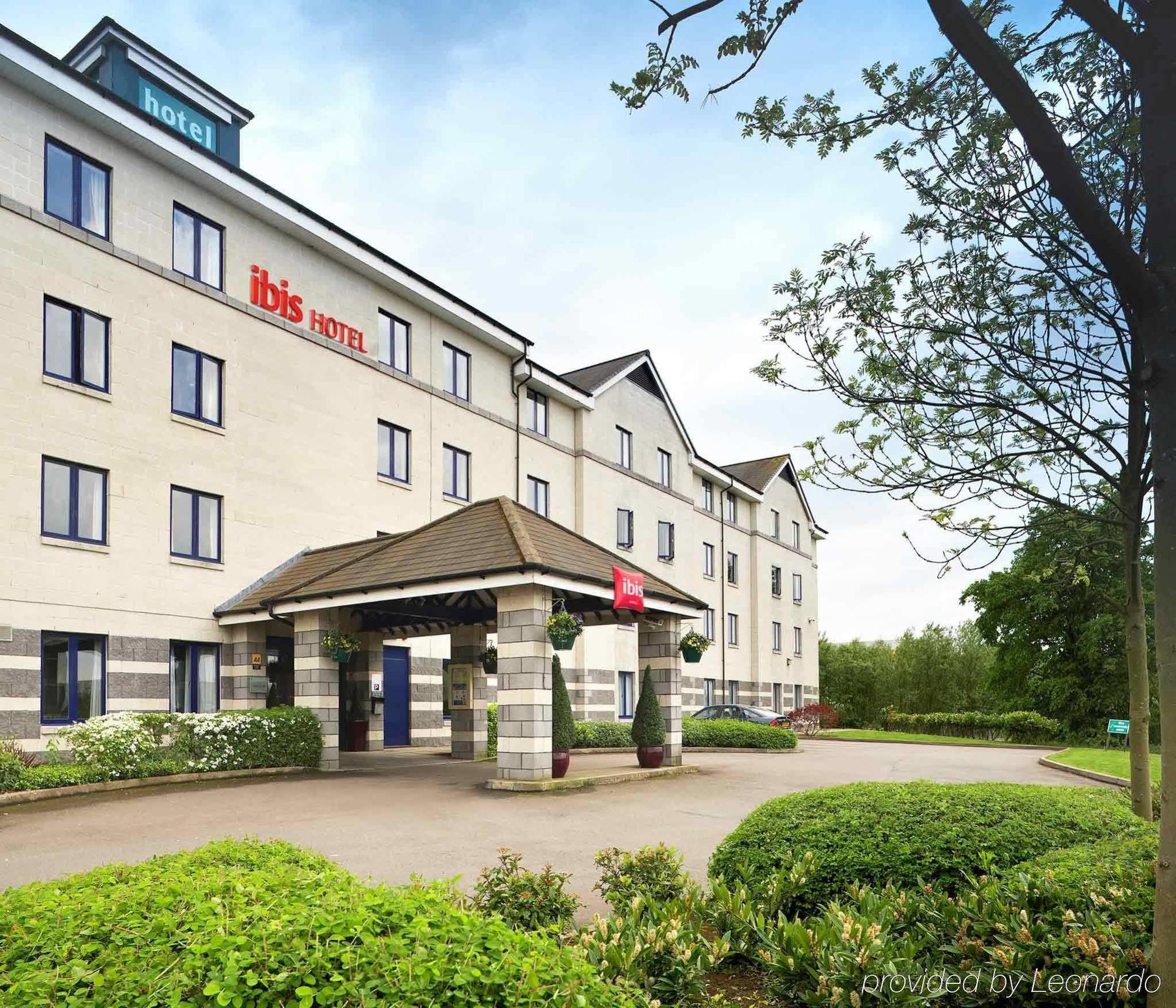 Отель Ibis Rugby East Крик Экстерьер фото