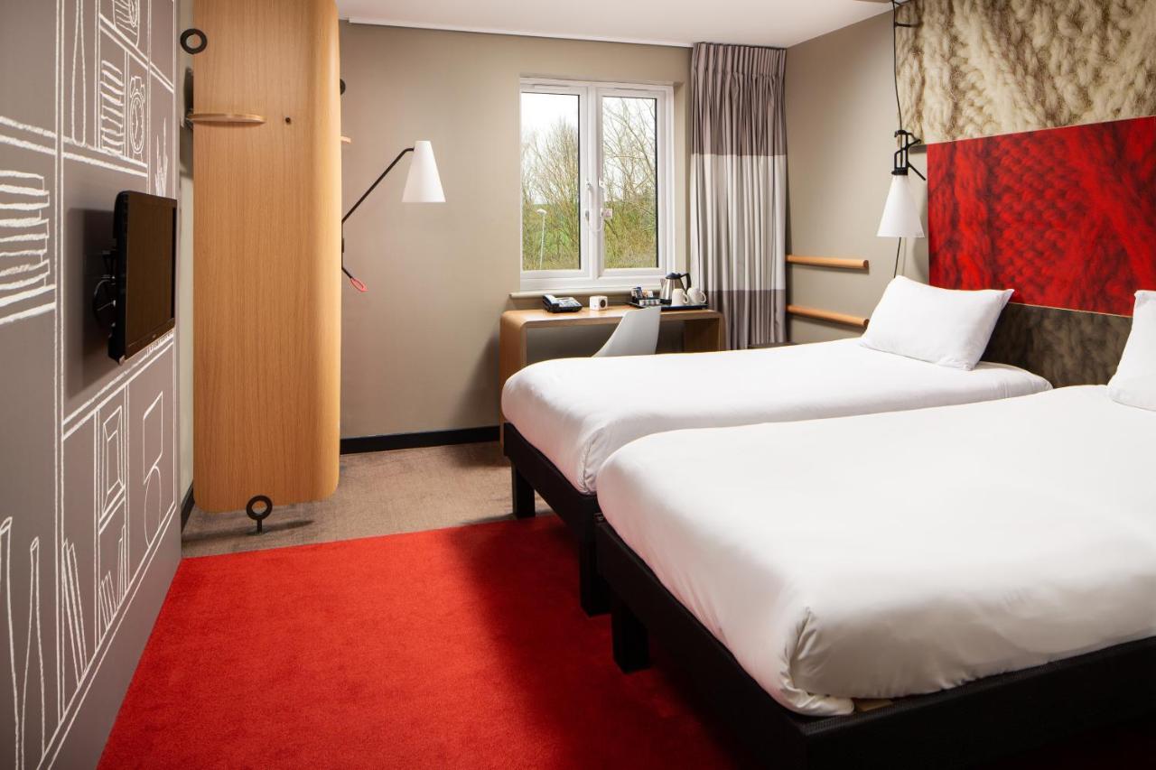 Отель Ibis Rugby East Крик Экстерьер фото