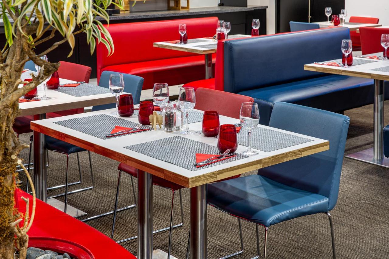 Отель Ibis Rugby East Крик Экстерьер фото