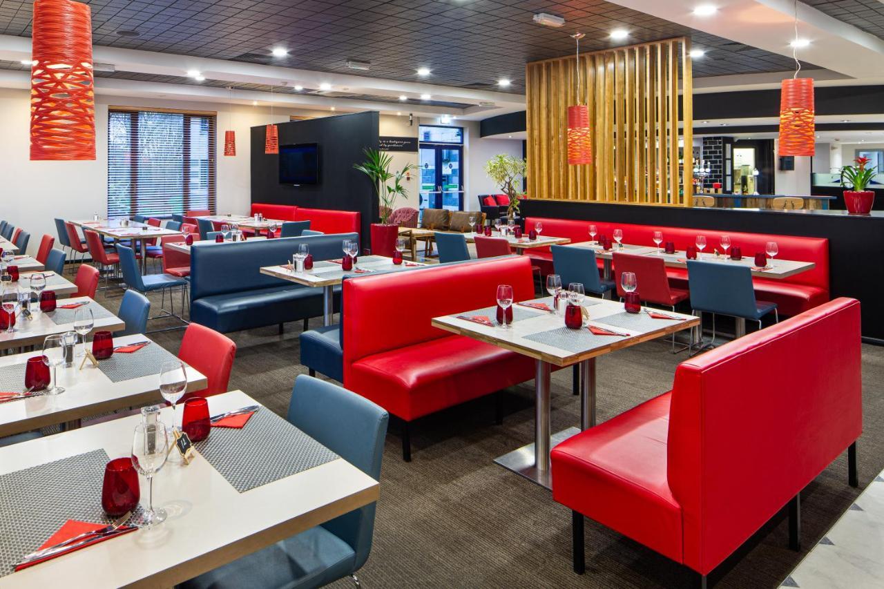 Отель Ibis Rugby East Крик Экстерьер фото