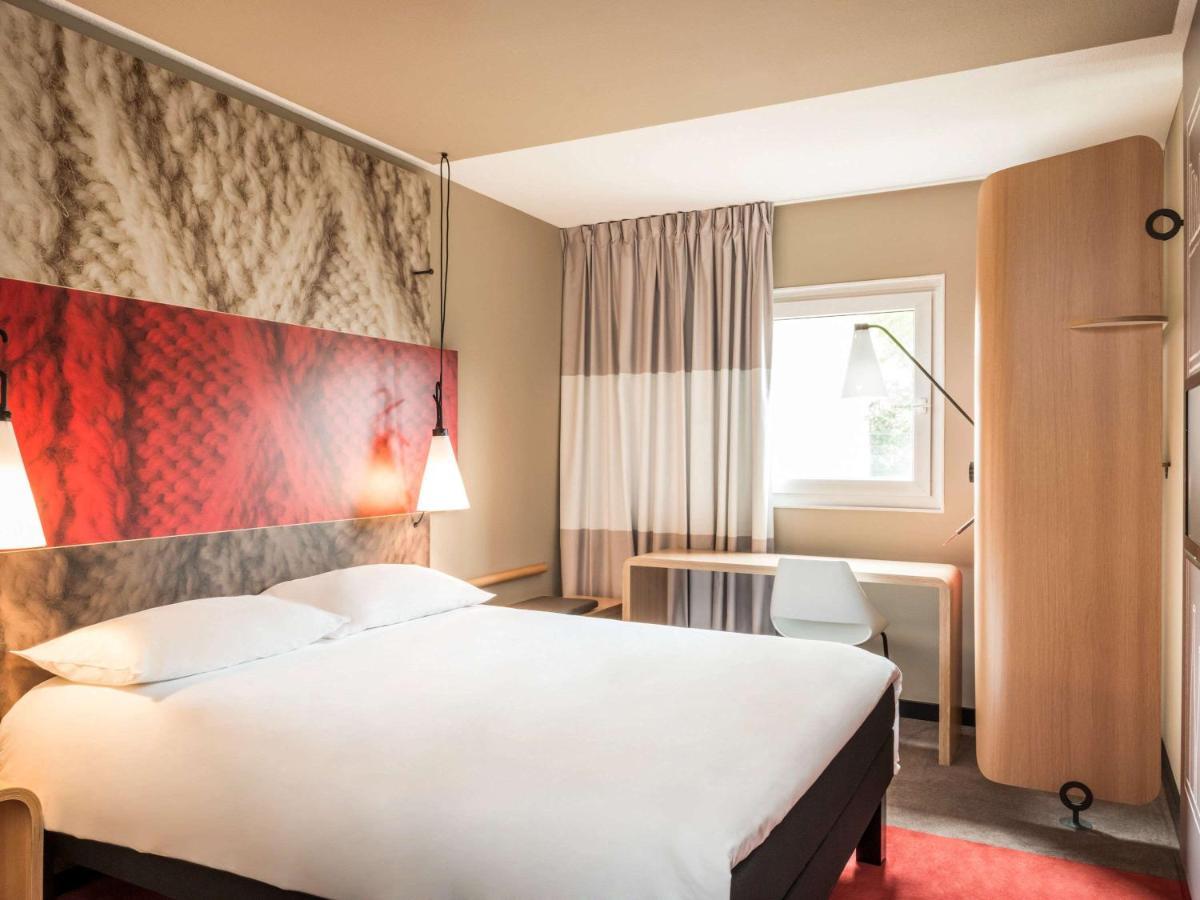Отель Ibis Rugby East Крик Экстерьер фото